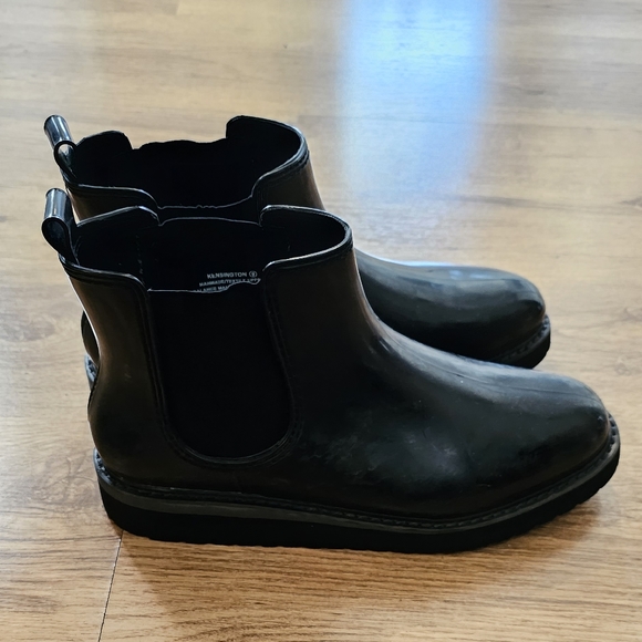 Cougar Waterproof Anke-High Booties - Picture 4 of 8